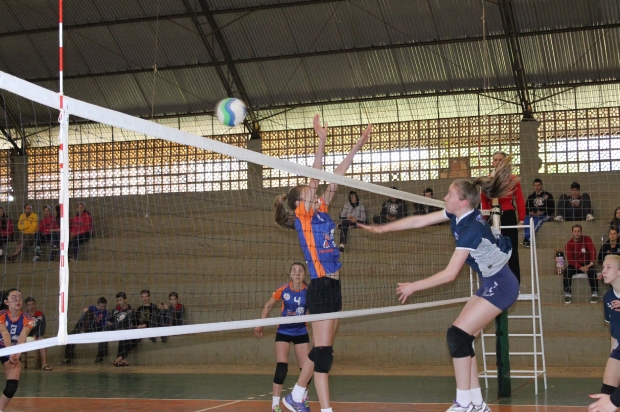 Santa Catarina estreia bem no Vôlei feminino dos Jogos Escolares da  Juventude com representantes da EEB Sara Castelhano Kleinkauf de Guaraciaba  - ACN - Agência Catarinense de Notícias