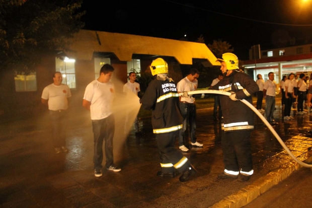 formatura curso bombeiros 20150320 1982483030