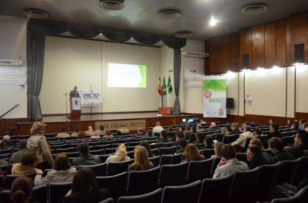 educacao e energia eletrica sao temas de palestra em chapeco 20150611 1073313368