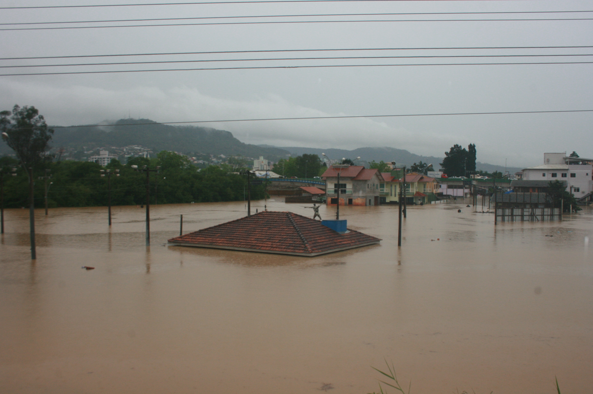 chuvas persistem no alto vale do itajai e cota de seguranca em rio do sul e 115m 20151022 1196380123