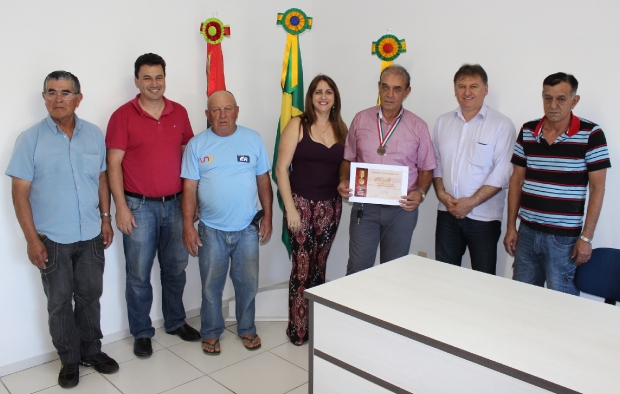 homenagem joao albano 20151109 1358026614