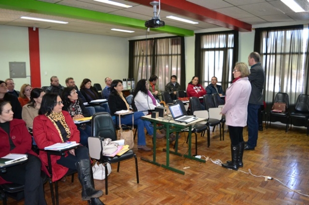 Diretores participaram de capacitação na Gered em Xanxerê - Foto: Janaína Mônego/ADR Xanxerê - 24/05/2016