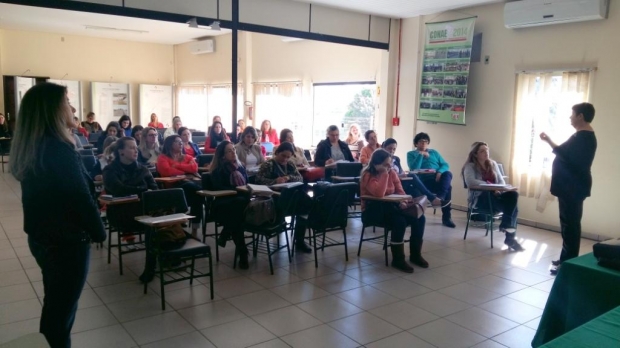 educacao especial reuniao 20160818 1303038372