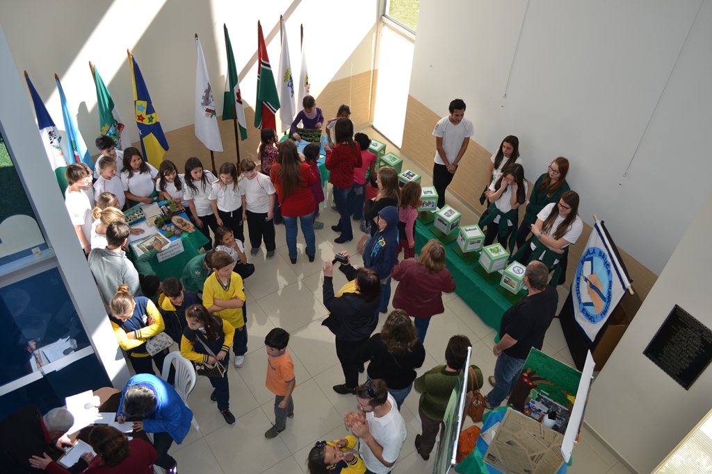 Jogos Escolares da Região do Vale do Araranguá já tem campeões no xadrez,  tênis de mesa e atletismo - ACN - Agência Catarinense de Notícias