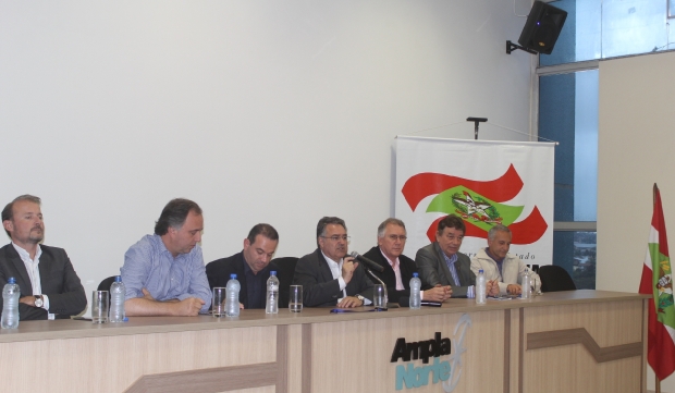 coletiva com a imprensa - mafra e canoinhas 20161128 1647856650