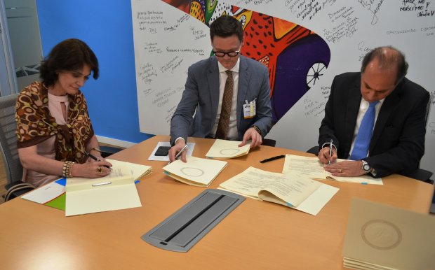 Celesc assina contrato com BID
