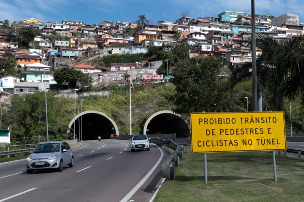 Túnel Antonieta de Barros terá interdição parcial na quinta-feira à noite, para serviços de manutenção