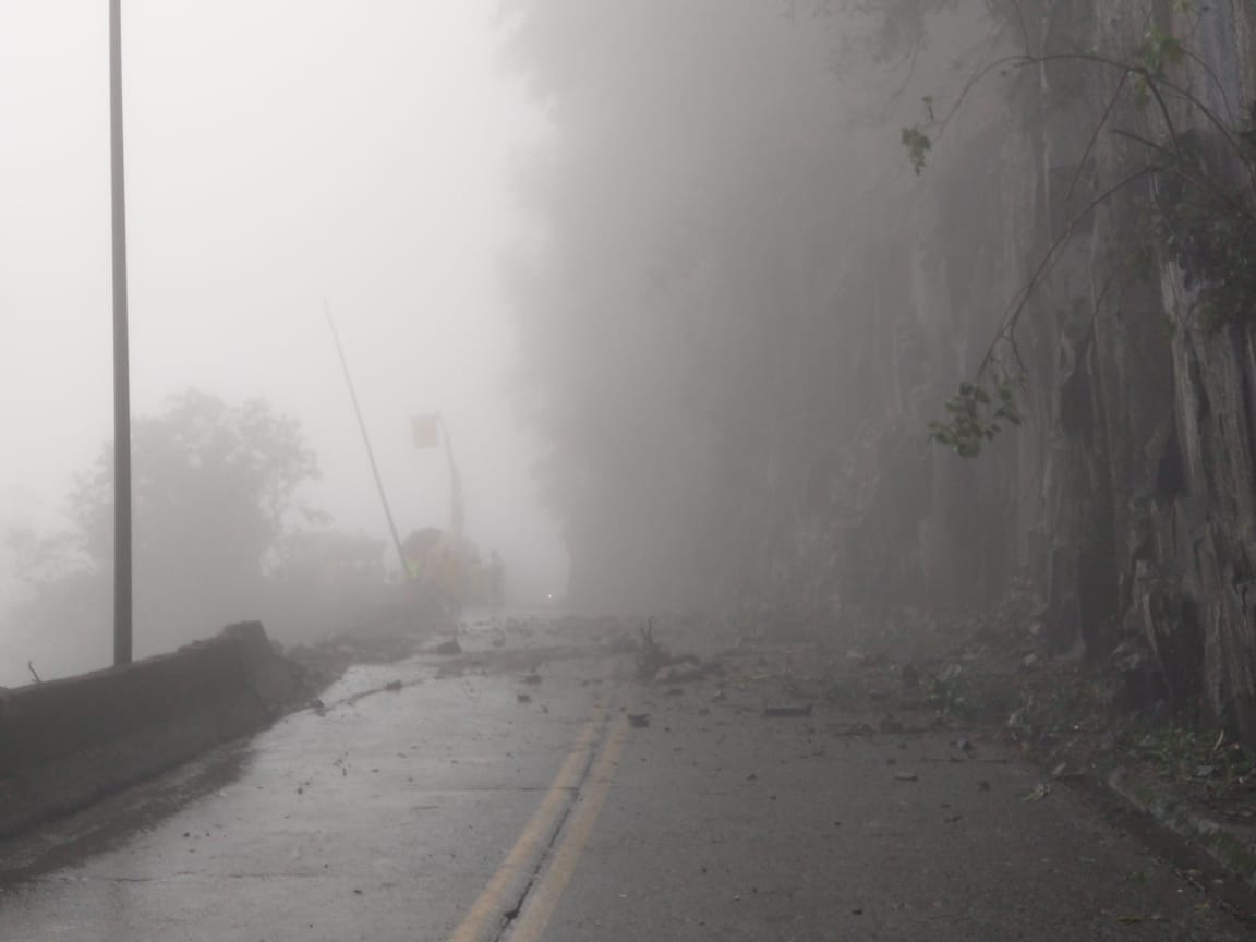 Serra do Rio do Rastro é completamente interditada após novos deslizamentos