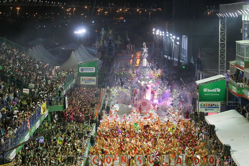 18/02/2023 – Florianópolis – Carnaval, desfile das escolas de samba na passarela Nego Quirido