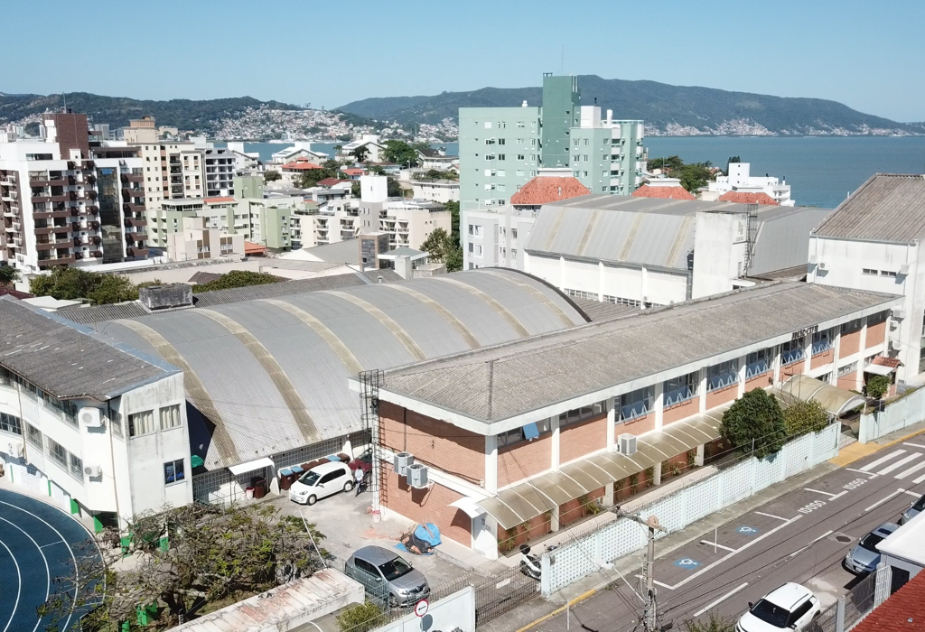 Foto aérea da Udesc Cefid, no Bairro Coqueiros, em Florianópolis