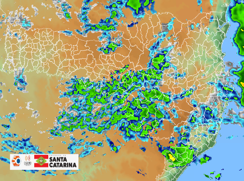 Composição das imagens dos radares meteorológicos, produto CAPPI 2 km (dBz), de Santa Catarina às 02h20 (horário local) Fonte: Defesa Civil de Santa Catarina.