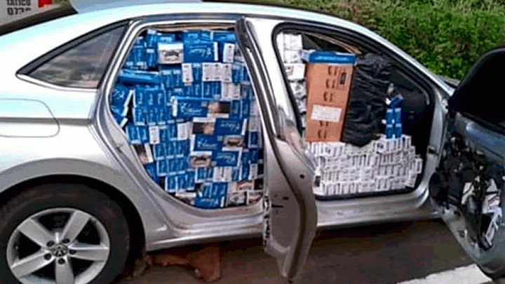 Motorista é preso com 15 mil maços de cigarros contrabandeados