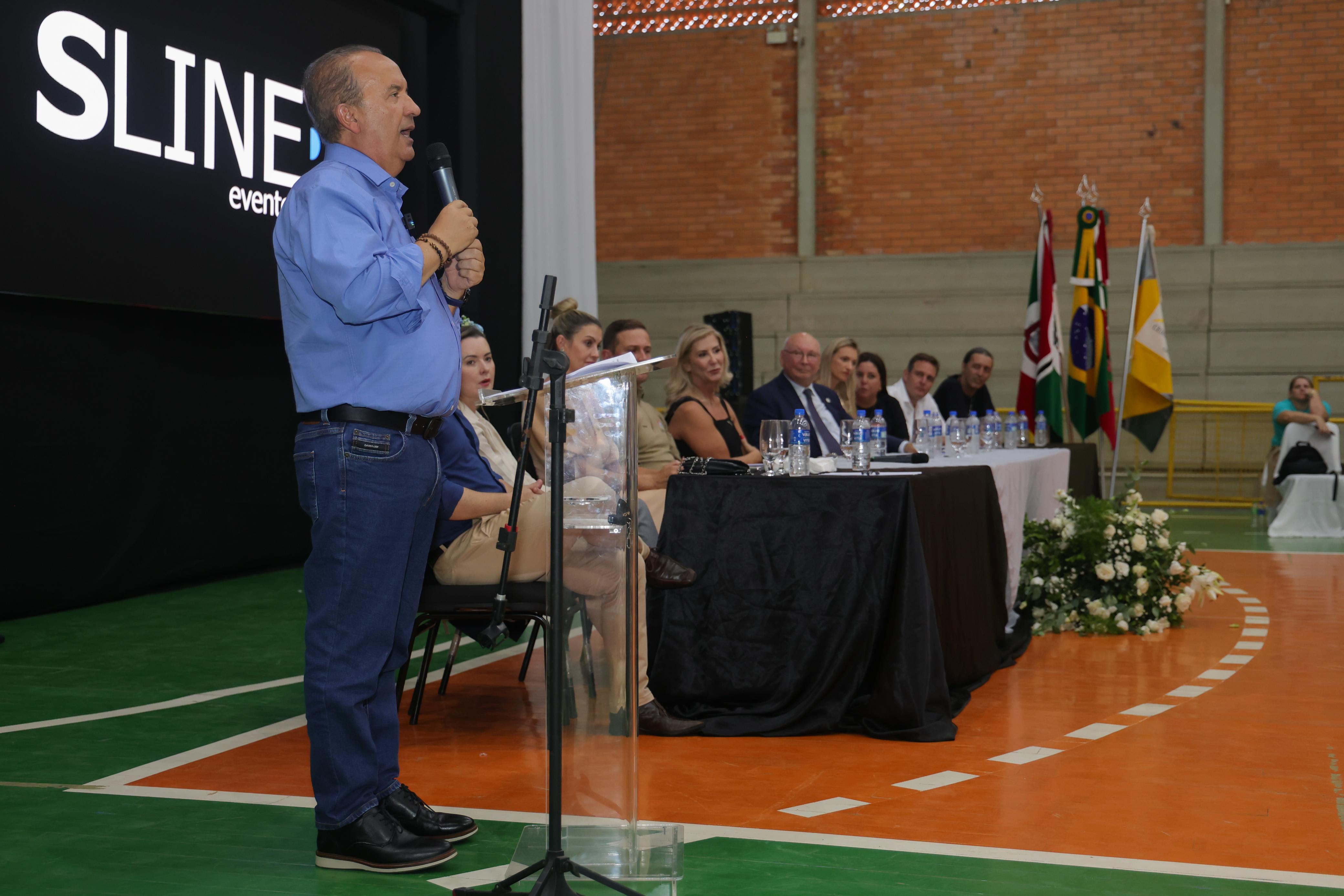 Governador visita Cedup em Criciúma e conversa com estudantes sobre o Programa Universidade Gratuita