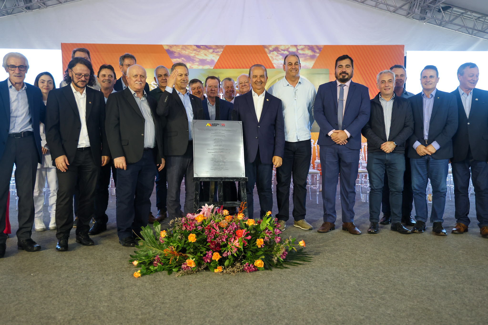 Nova fábrica da Aurora Alimentos é inaugurada em Chapecó com a presença do governador