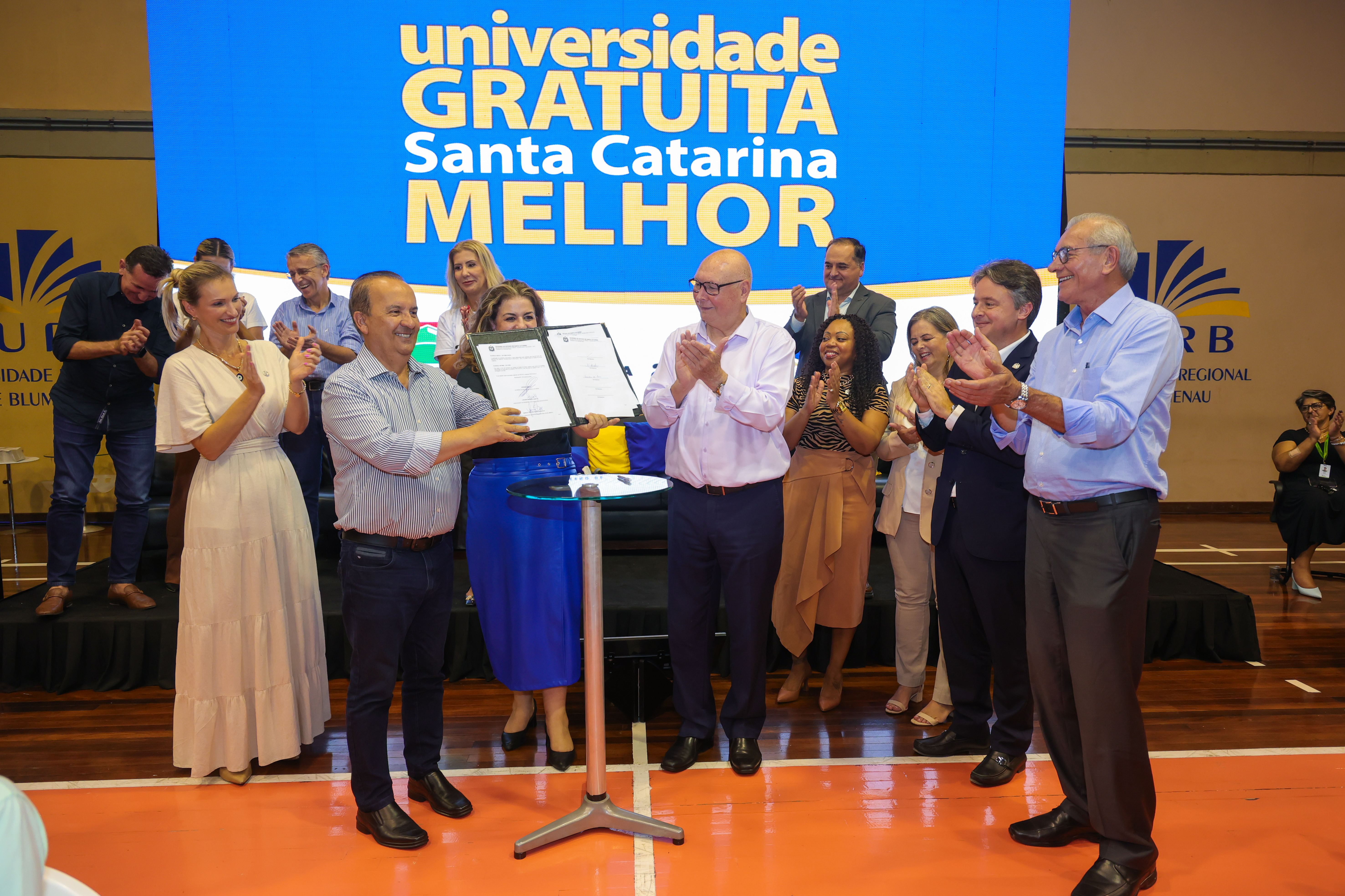 Governador participa em Blumenau de encontro regional do Circuito Universidade Gratuita Santa Catarina Melhor