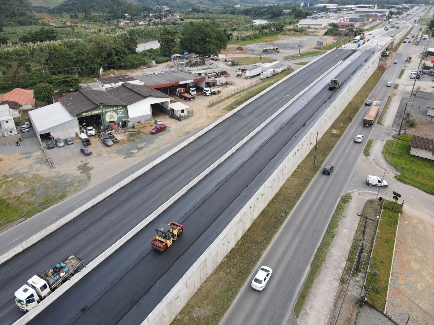 Viaduto do Guamiranga entre Jaraguá do Sul e Guaramirim é liberado para tráfego