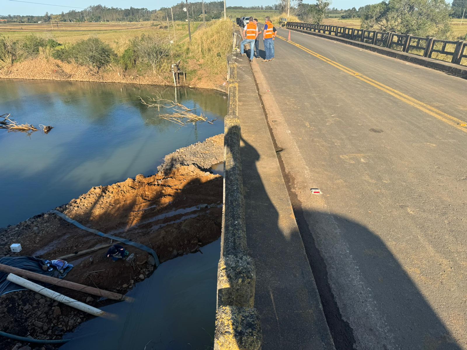 Secretário da Infraestrutura vistoria Ponte do Rio Canoas em Praia Grande