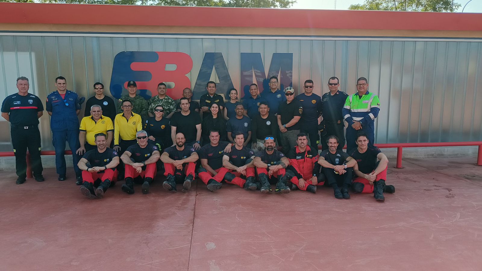 Bombeiro militar de Santa Catarina participa de curso de emergências com substâncias tóxicas na Espanha