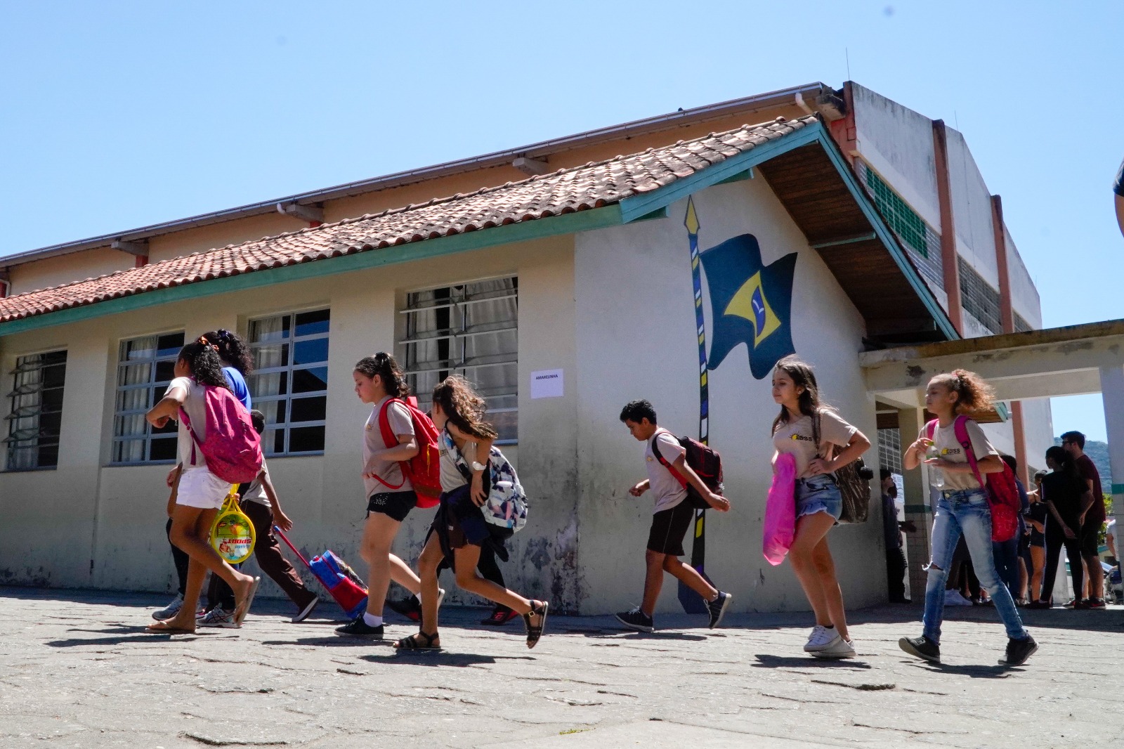 Novas escolas cívico-militares